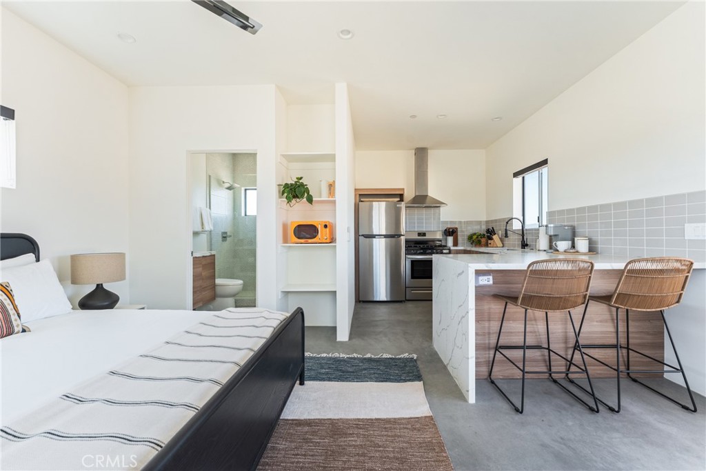 MLS #OC25252213 image #21