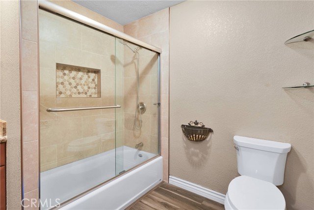 13435 Spring Valley, Victorville CA: https://media.crmls.org/medias/688dd9d0-085d-42aa-b265-b0773d0ec3a9.jpg