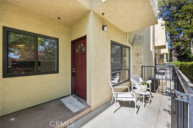 Detail Gallery Image 3 of 29 For 222 S Catalina Ave #8,  Pasadena,  CA 91106 - 3 Beds | 3/1 Baths