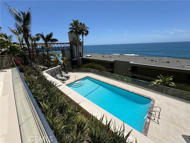 Detail Gallery Image 5 of 24 For 31755 Coast Highway #406, Laguna Beach,  CA 92651 - 2 Beds | 2 Baths