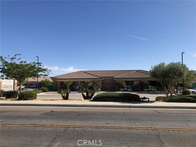 16490 Walnut Street, Hesperia, California 92345, ,Commercial Lease,For Rent,16490 Walnut Street,CRHD23087838