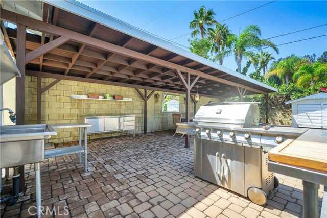 Outdoor Kitchen All included in sale