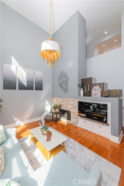 144 Coral Rose, Irvine CA: https://media.crmls.org/medias/689006c6-0a1a-4da4-8cda-66f158c91b55.jpg