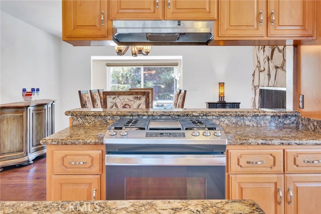 Image 30 of 61 For 4 Silverleaf