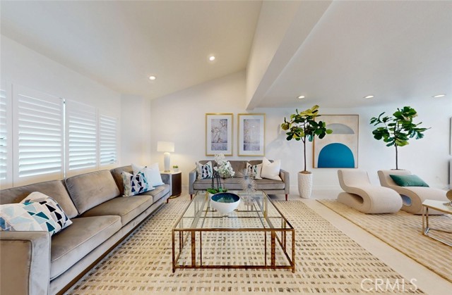 4263 E Ranch Gate Road, Anaheim Hills CA: https://media.crmls.org/medias/6890bccd-5a17-431b-9fd0-109ab5139c62.jpg