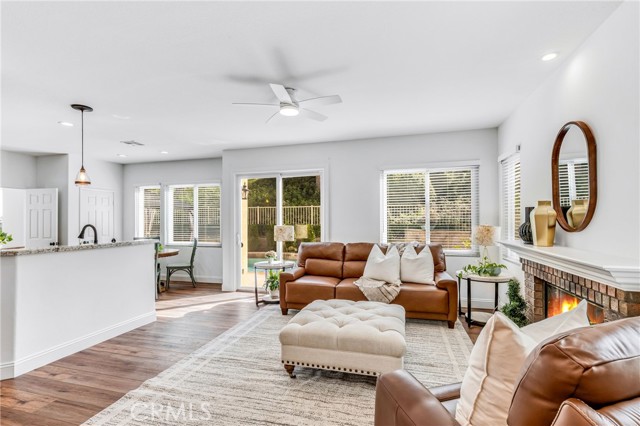 Image 12 of 52 For 32 Arrivo Drive