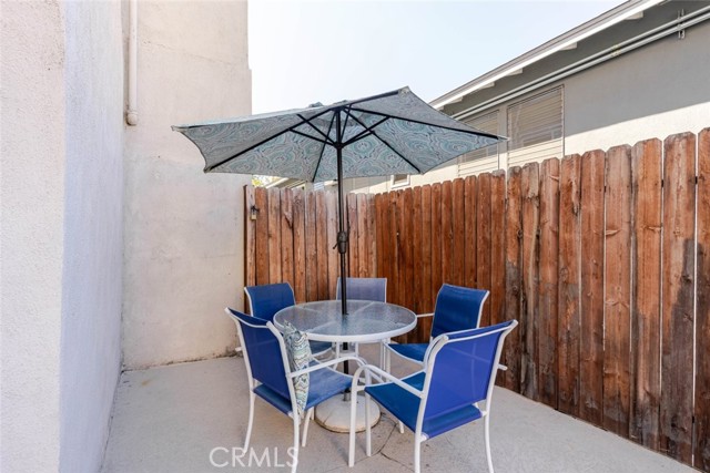 Detail Gallery Image 14 of 25 For 13543 Moorpark St #7,  Sherman Oaks,  CA 91423 - 2 Beds | 2 Baths