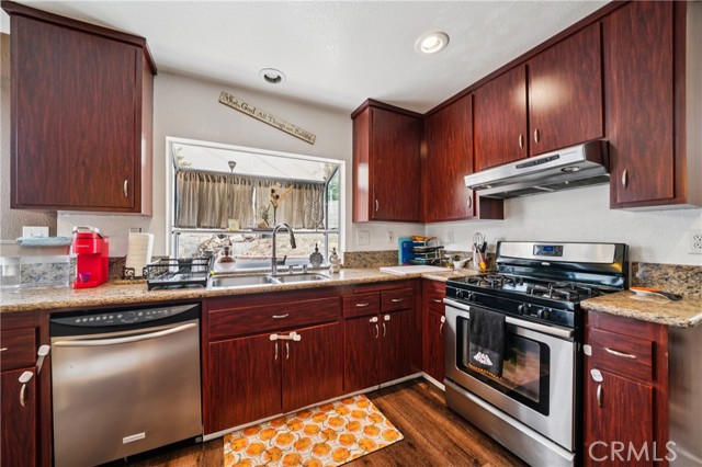 11415 Aberdeen, Fontana CA: https://media.crmls.org/medias/6891555d-df99-4dd6-befd-ba209e28c48a.jpg