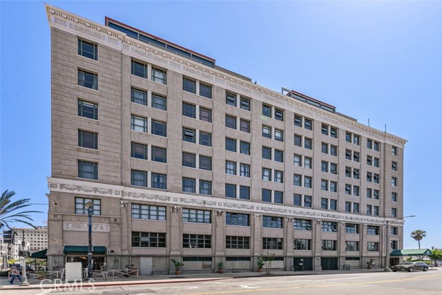 100 W 5th Street, Long Beach CA: https://media.crmls.org/medias/68929971-cd45-4a92-ba51-5451870ad843.jpg