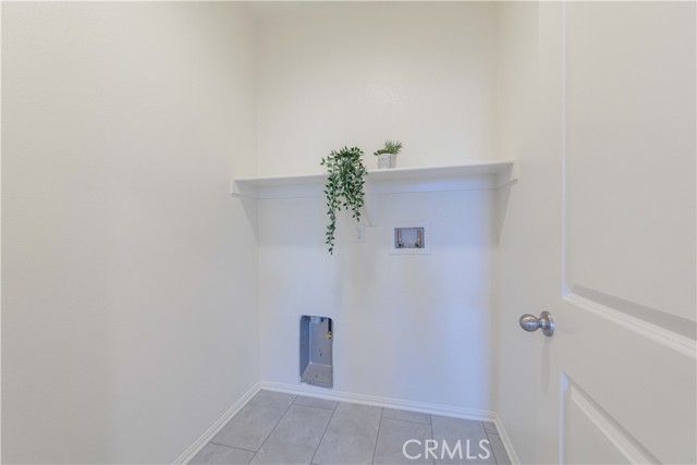 12438 Amesbury Circle, Whittier CA: https://media.crmls.org/medias/68934aa5-87c8-4e31-be23-0854da9b5bdf.jpg