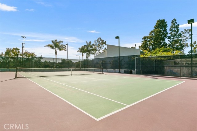 802 Camino Real, Redondo Beach, California 90277, 3 Bedrooms Bedrooms, ,2 BathroomsBathrooms,Residential,Sold,Camino Real,OC22093224