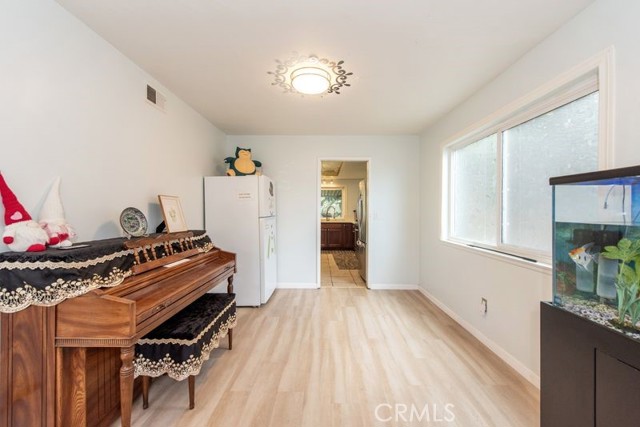 Detail Gallery Image 14 of 37 For 15523 Lancelot Ave, Norwalk,  CA 90650 - 6 Beds | 4 Baths