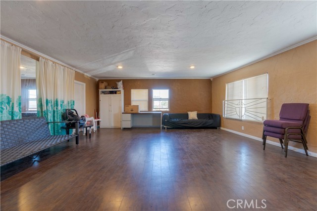 4200 Hooper Avenue, Los Angeles, California 90011, ,Commercial Lease,For Rent,4200 Hooper Avenue,CRPW25081386