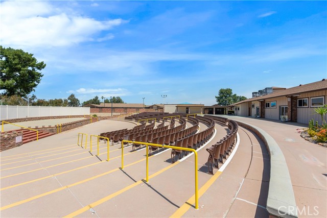 28001 Winged Foot Drive, Menifee CA: https://media.crmls.org/medias/689635e6-e35f-447f-86de-613ec74c9f41.jpg