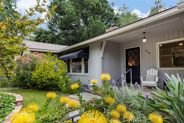 Detail Gallery Image 1 of 29 For 435 Paulette Pl, La Canada Flintridge,  CA 91011 - 3 Beds | 2 Baths