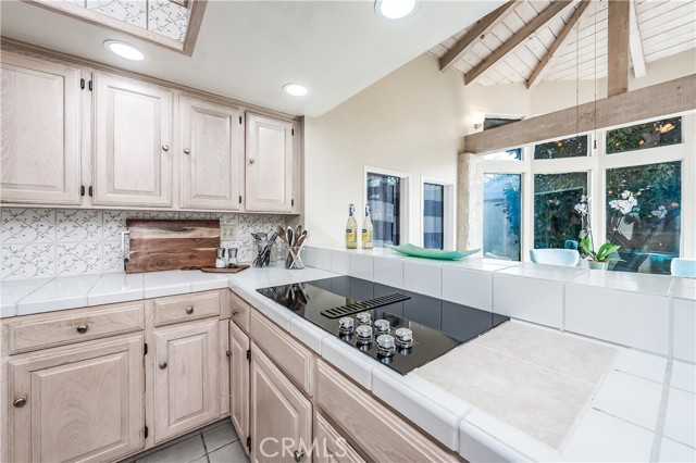 Detail Gallery Image 15 of 69 For 26 Seasons Ct, Madera,  CA 93637 - 3 Beds | 1/2 Baths