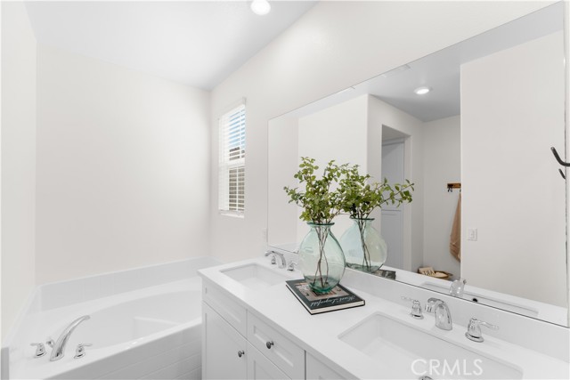 Detail Gallery Image 23 of 45 For 7143 Montecito, Corona,  CA 92880 - 4 Beds | 3/1 Baths