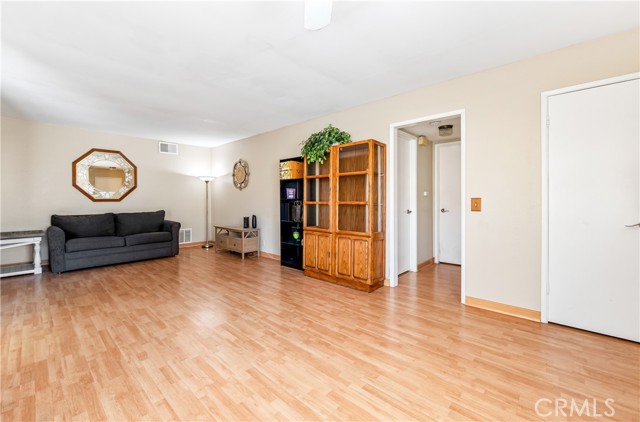 Detail Gallery Image 4 of 24 For 9856 Lido Way #19,  Cypress,  CA 90630 - 2 Beds | 2 Baths