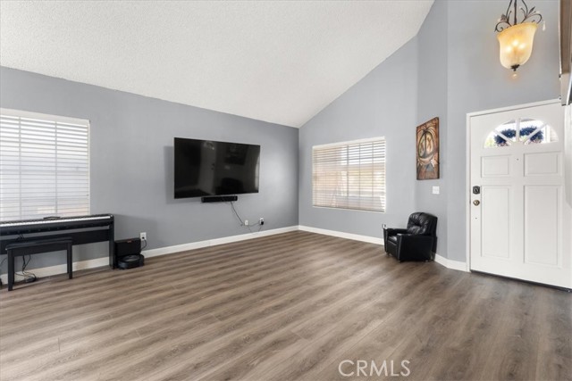 10193 Darling Road photo 7
