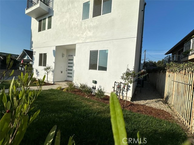 Detail Gallery Image 1 of 40 For 1731 E 69th St, Los Angeles,  CA 90001 - – Beds | – Baths