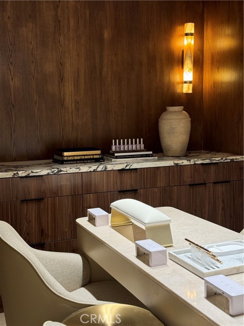  Commercial for Sale in Los Angeles, California