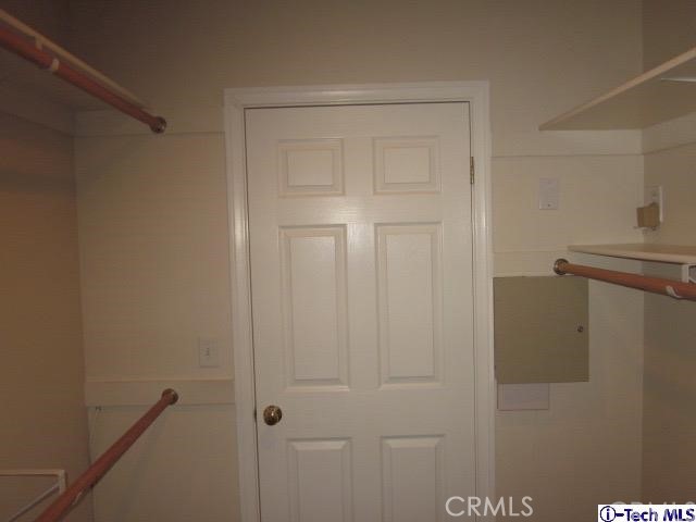 Detail Gallery Image 27 of 31 For 2283 Waltonia Dr #105,  Montrose,  CA 91020 - 3 Beds | 2/1 Baths