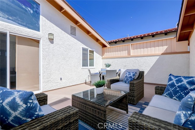 2010 Grant Avenue, Redondo Beach, California 90278, 3 Bedrooms Bedrooms, ,1 BathroomBathrooms,Residential,Sold,Grant,SB23033713