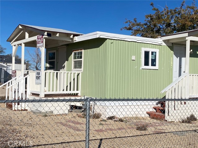 Detail Gallery Image 5 of 9 For 233 Desert Breeze, California City,  CA 93505 - 2 Beds | 1 Baths