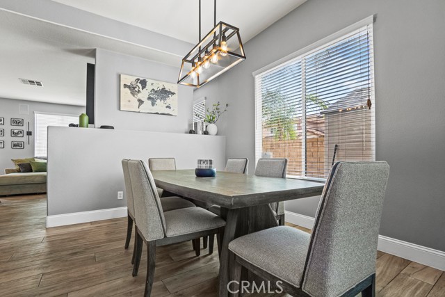 Detail Gallery Image 8 of 44 For 23632 Coast Live Oak, Murrieta,  CA 92562 - 6 Beds | 3 Baths