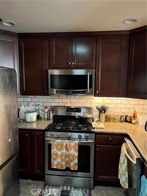 Detail Gallery Image 3 of 17 For 201 Creed, Antioch,  CA 94509 - 4 Beds | 2 Baths