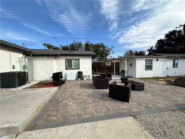 Detail Gallery Image 11 of 17 For 15025 Orchid St, Fontana,  CA 92335 - 4 Beds | 2 Baths