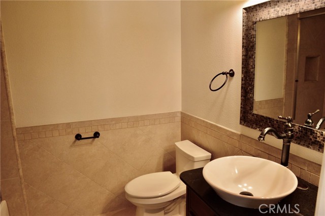 1 Genoa, Laguna Niguel CA: https://media.crmls.org/medias/689b883b-32d0-4f40-a6c7-e393540e01b7.jpg