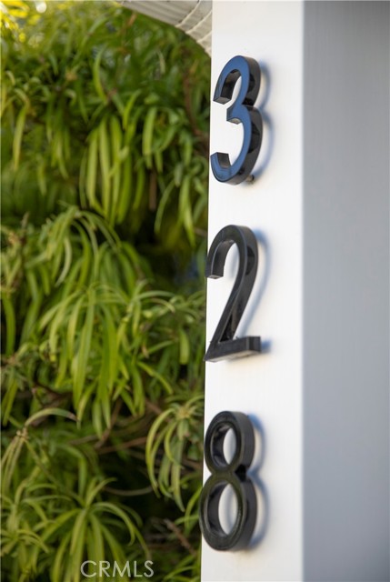 Detail Gallery Image 3 of 22 For 328 Broadway, Costa Mesa,  CA 92627 - 2 Beds | 1 Baths