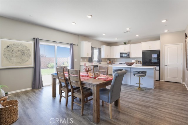 Detail Gallery Image 9 of 38 For 28307 Memory, Winchester,  CA 92596 - 4 Beds | 3/1 Baths