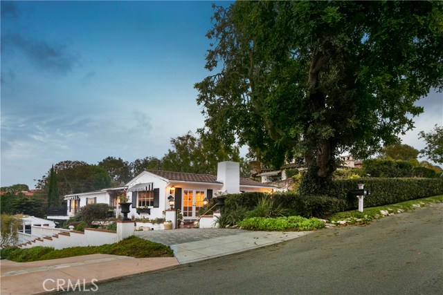 1908 Dalton Road, Palos Verdes Estates, California 90274, 3 Bedrooms Bedrooms, ,2 BathroomsBathrooms,Residential,Sold,Dalton,SB17003637