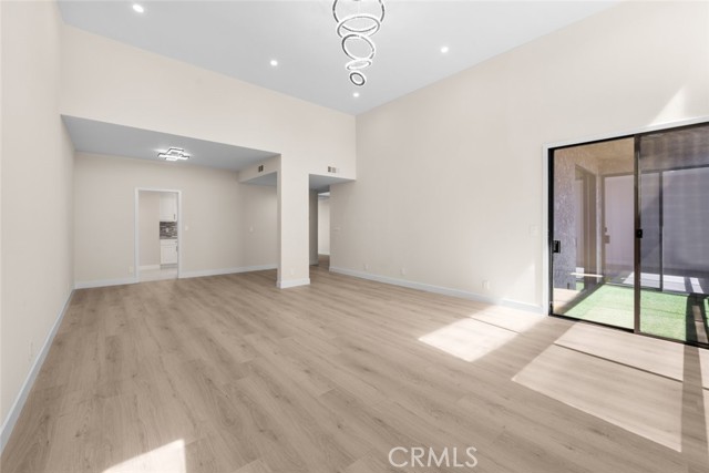 4641 Fulton Avenue, Sherman Oaks CA: https://media.crmls.org/medias/689d8ca9-6925-4aed-b30e-fda3a46ecbb1.jpg