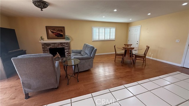 Detail Gallery Image 8 of 23 For 8422 Munster, Huntington Beach,  CA 92646 - 3 Beds | 2 Baths