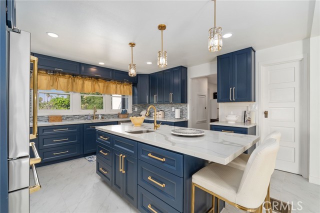 Detail Gallery Image 10 of 75 For 24 W Hilton Ave, Redlands,  CA 92373 - 5 Beds | 4 Baths
