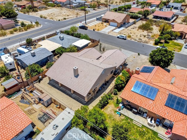 15900 Avenida Atezada, Desert Hot Springs CA: https://media.crmls.org/medias/689eb521-8f82-4b28-b88e-cc1267f22d27.jpg