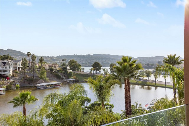Image 33 of 75 For 22571 Canyon Lake Drive