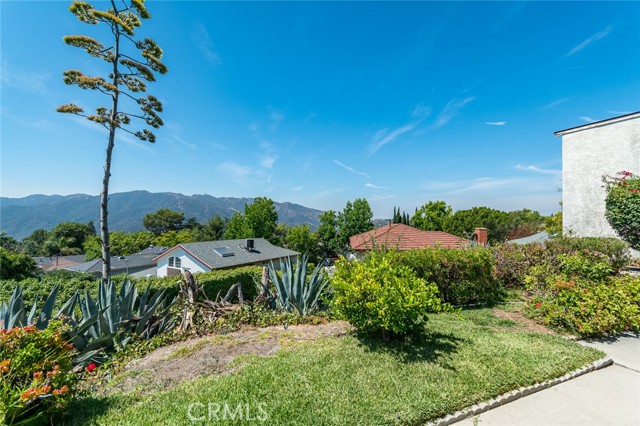 3614 Burritt Way, Glendale CA: https://media.crmls.org/medias/68a034aa-8ee7-447c-9374-b4cd78ee81a3.jpg