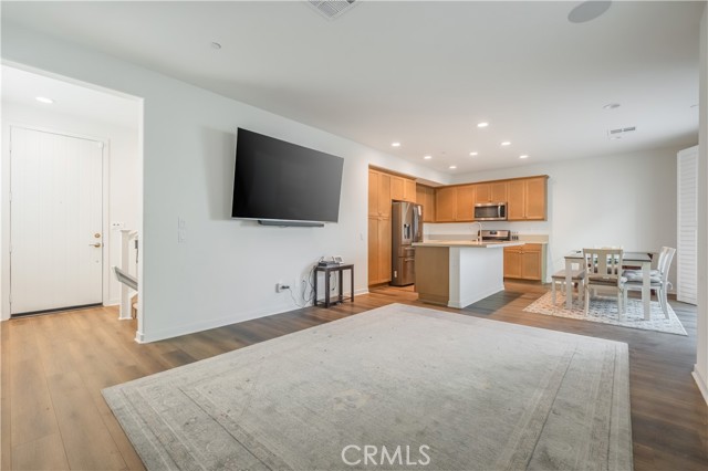 9513 Retreat Place, Rancho Cucamonga CA: https://media.crmls.org/medias/68a03f10-1840-4c97-aded-d2dab4ade58c.jpg