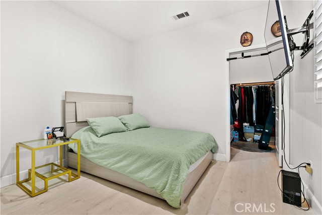 Detail Gallery Image 43 of 69 For 6920 Valmont #5,  Tujunga,  CA 91042 - 4 Beds | 3 Baths