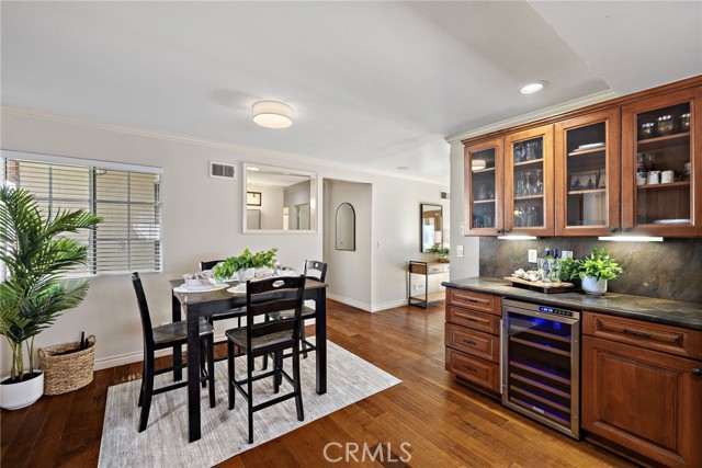 Detail Gallery Image 8 of 23 For 8292 Darsy, Huntington Beach,  CA 92647 - 4 Beds | 2/1 Baths