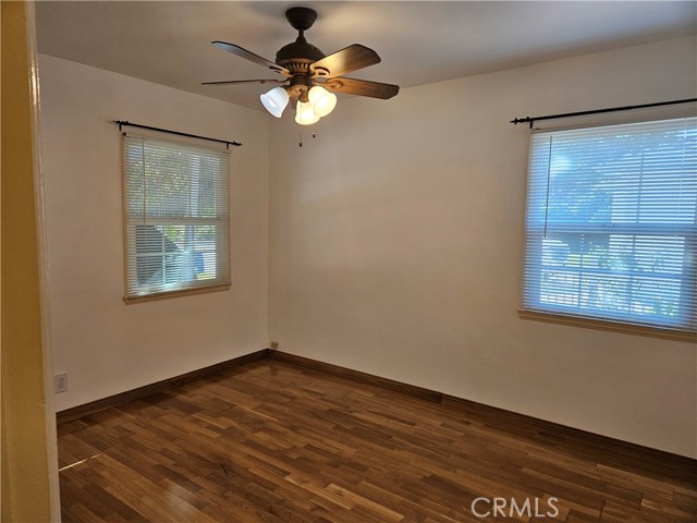 Detail Gallery Image 19 of 39 For 18237 Valley Vista Bld, Tarzana,  CA 91356 - 2 Beds | 1 Baths