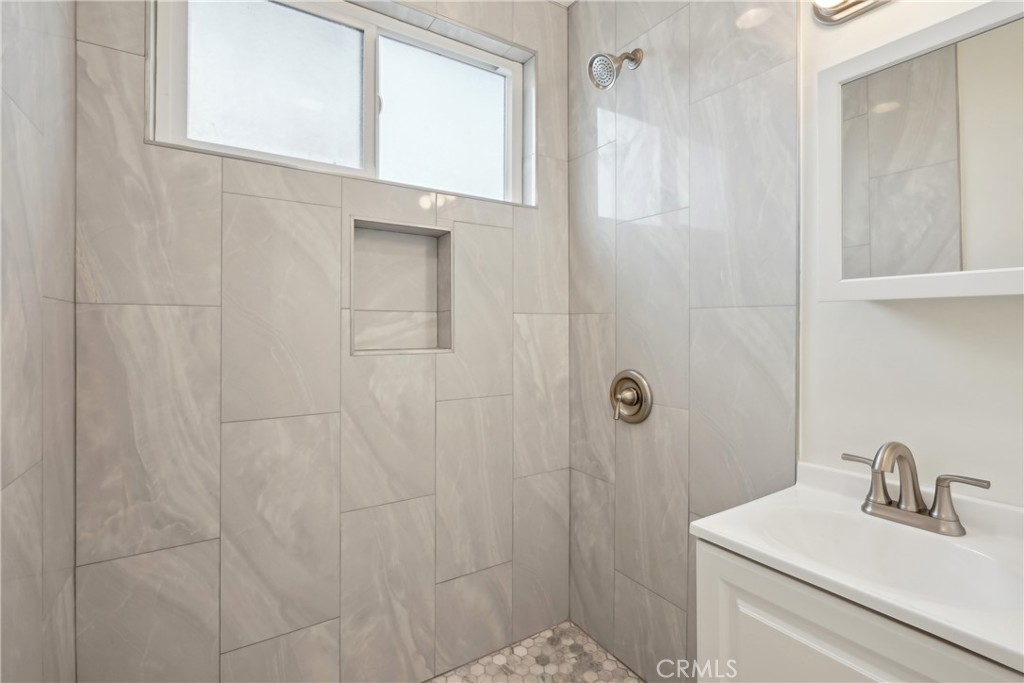 MLS #AR25090673 image #13