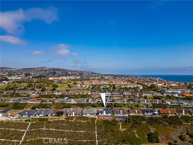 235 Via Ballena, San Clemente CA: https://media.crmls.org/medias/68a2eac1-4e8d-44f7-8208-77f1f818f9fc.jpg