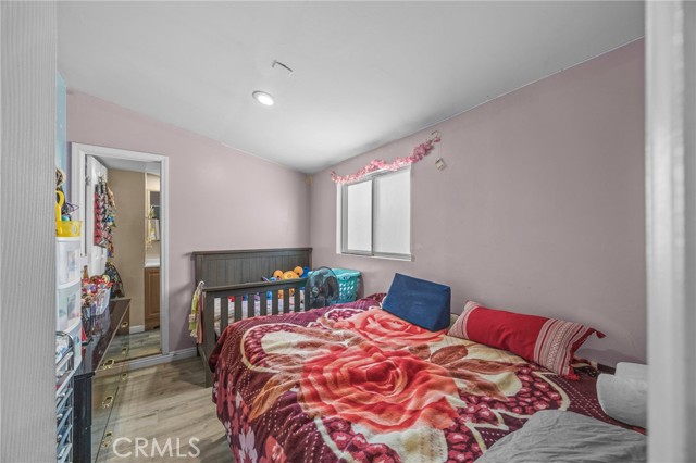 Detail Gallery Image 32 of 39 For 1709 S Townsend St, Santa Ana,  CA 92704 - 4 Beds | 2/1 Baths