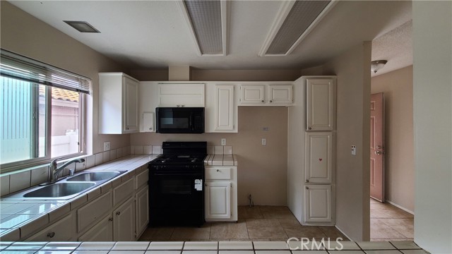Detail Gallery Image 32 of 32 For 4921 Lake Park Ct, Fallbrook,  CA 92028 - 4 Beds | 2 Baths