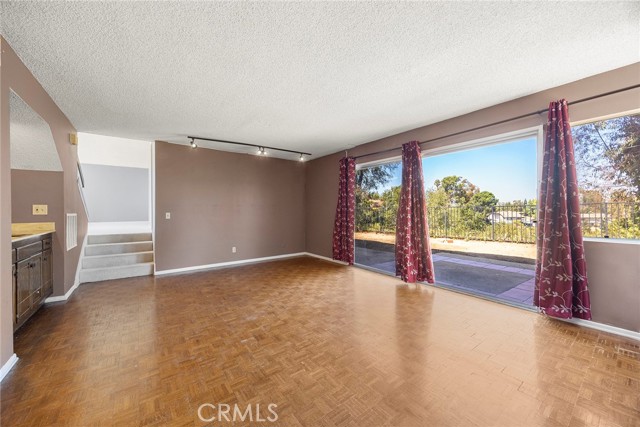 Detail Gallery Image 17 of 36 For 6631 E Princeton Ave, Anaheim Hills,  CA 92807 - 3 Beds | 2/1 Baths
